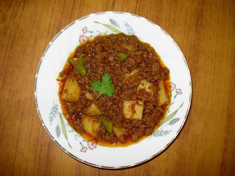 Representative photograph of Aloo Keema.