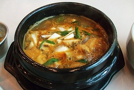 Representative photograph of Doenjang Jjigae.