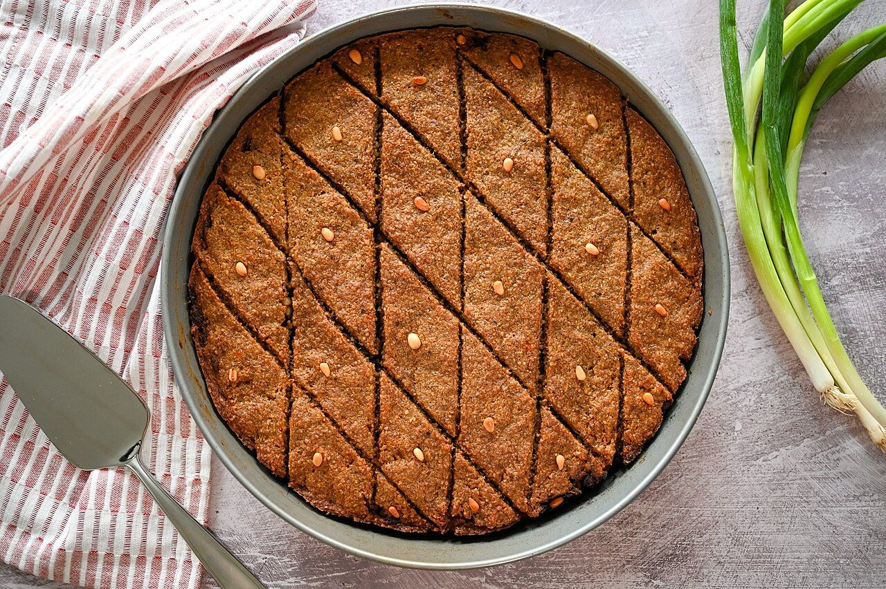 Representative photograph of Kibbeh bil Sanieh.