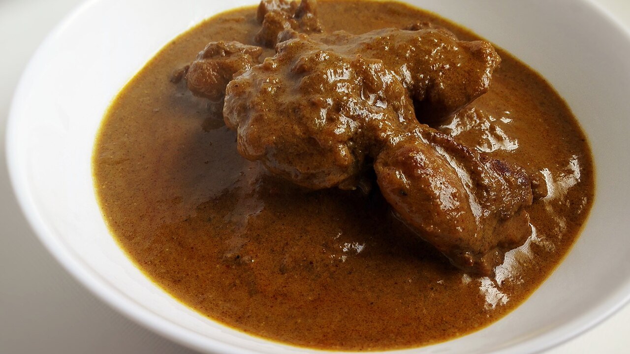 Representative photograph of Sri Lankan Chicken Curry.